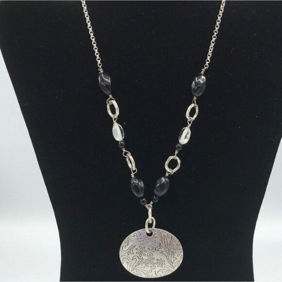 LIA SOPHIA Silver Tone Chain Large Carved Beads 15"-18" - Picture 4 of 12